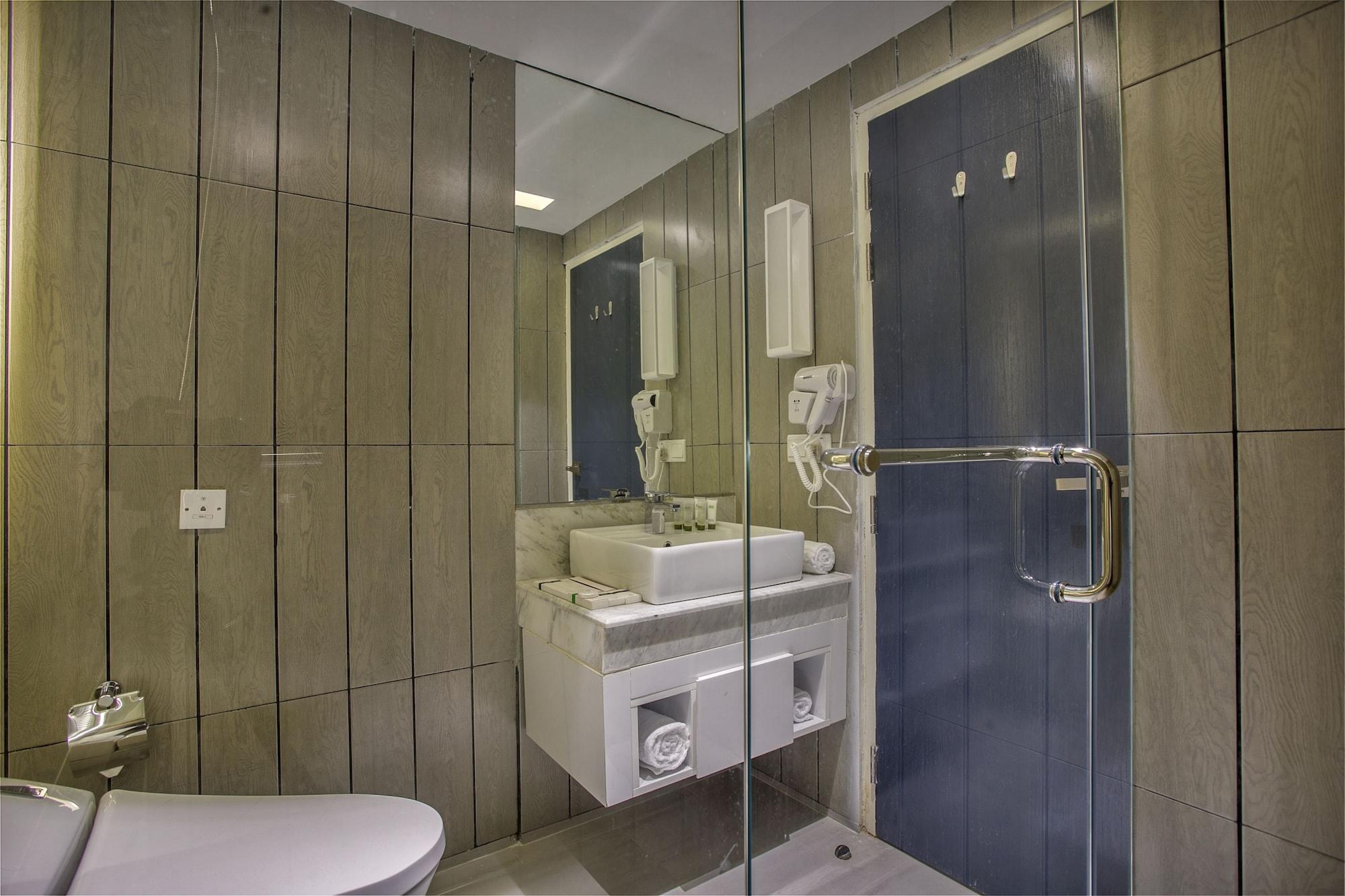 Grace 21 Smart Hotel Дака Екстериор снимка