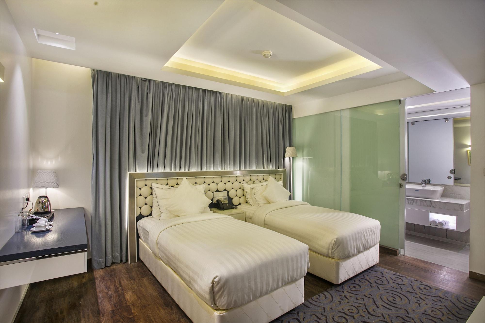 Grace 21 Smart Hotel Дака Екстериор снимка