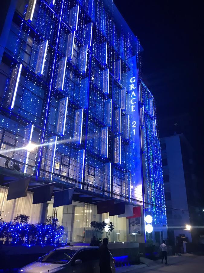 Grace 21 Smart Hotel Дака Екстериор снимка