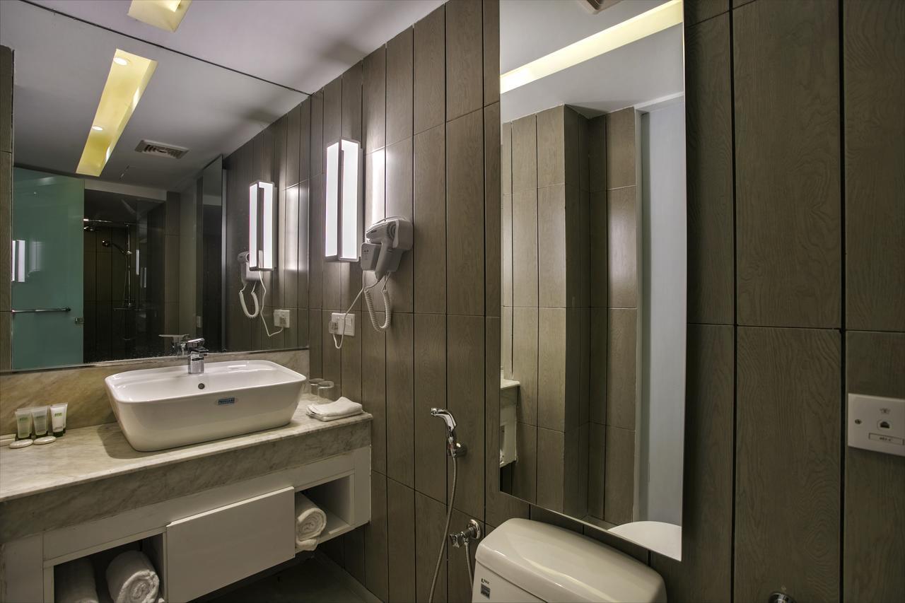 Grace 21 Smart Hotel Дака Екстериор снимка