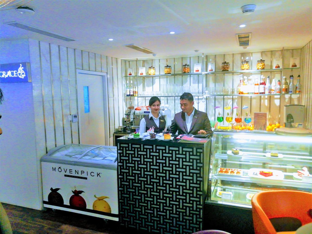Grace 21 Smart Hotel Дака Екстериор снимка